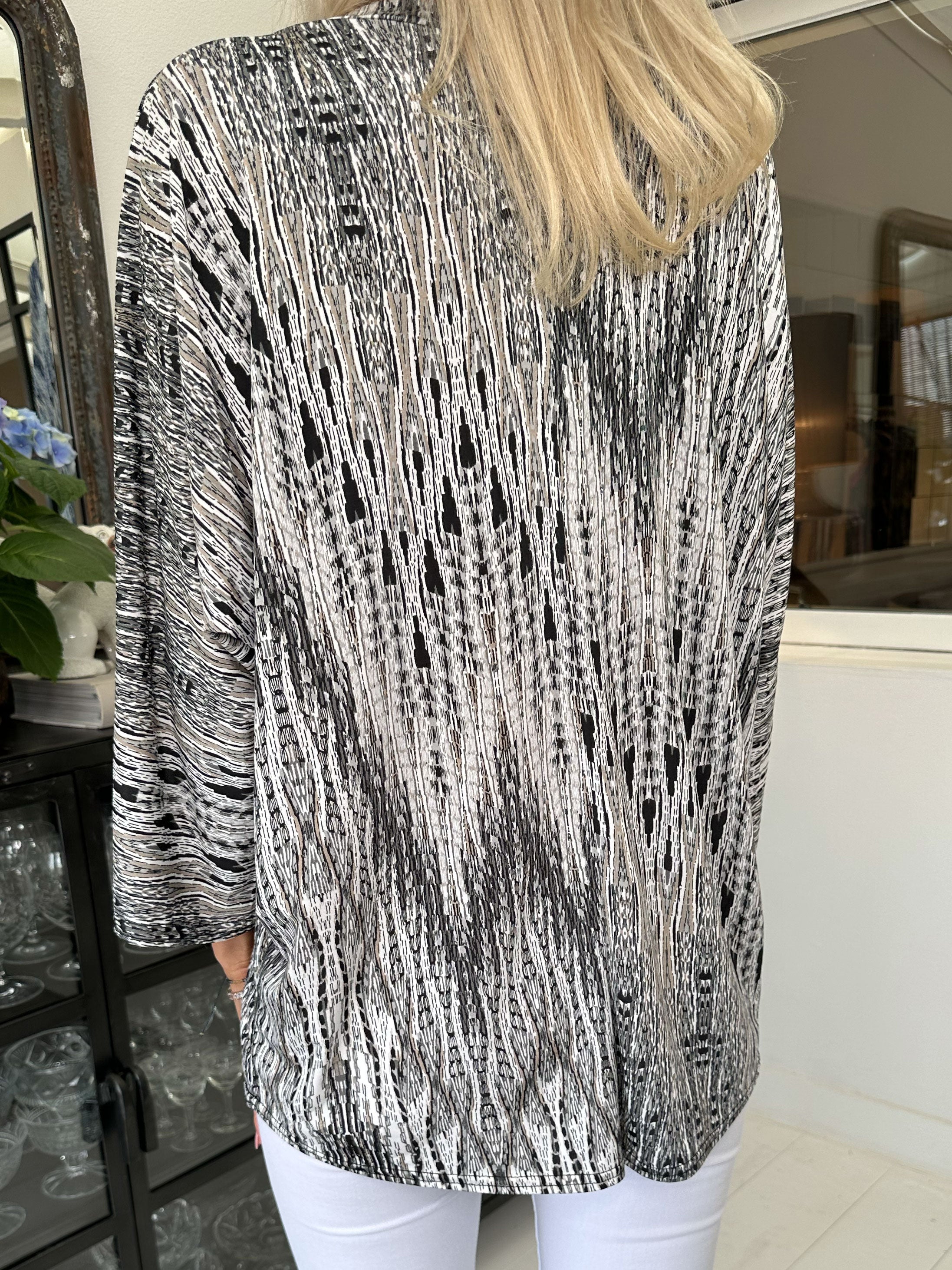 Celia Stripe - Sød tunika i elastisk stof med lynlås